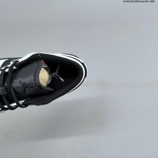 AJ 1 Low Black/White 553558-093 AJ 1 Low Black/White 553558-093