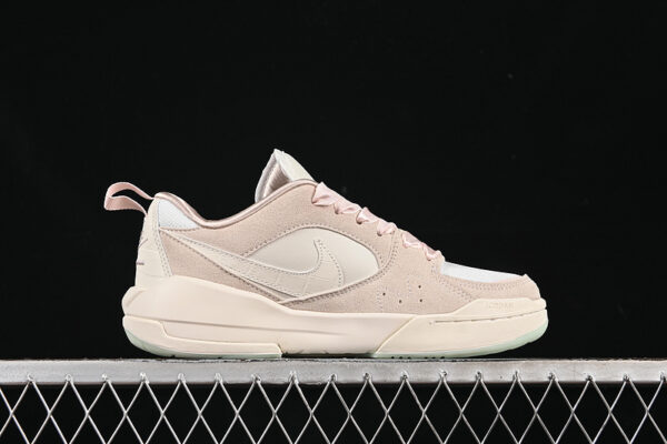 AJ CMFT Era ‘Soft Pearl’ IH7325-101 AJ CMFT Era ‘Soft Pearl’ IH7325-101