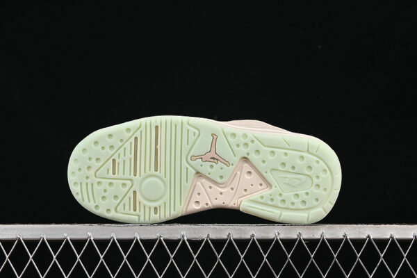 AJ CMFT Era ‘Soft Pearl’ IH7325-101 AJ CMFT Era ‘Soft Pearl’ IH7325-101