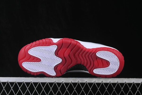AJ 11 Retro ‘White Varsity Red’ CT8012-160