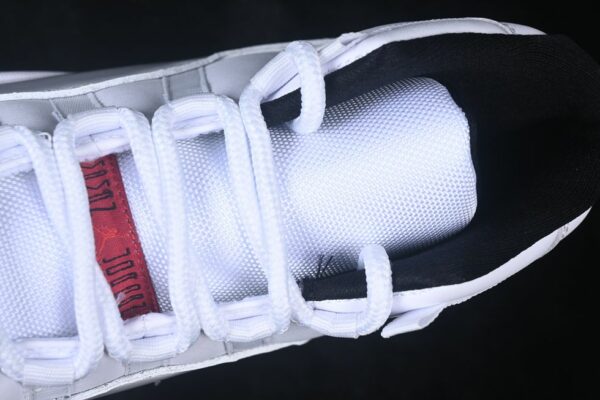 AJ 11 Retro ‘White Varsity Red’ CT8012-160