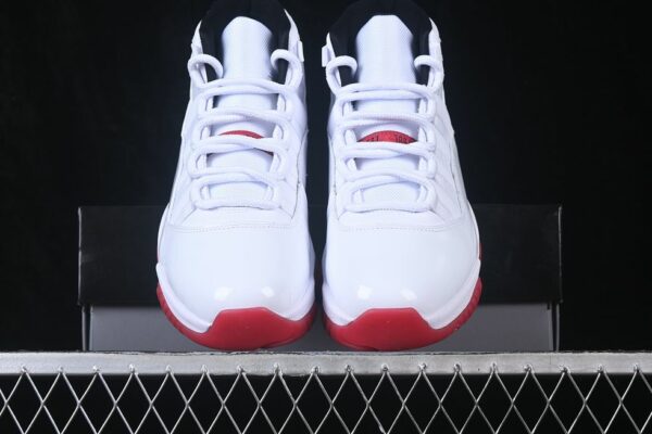 AJ 11 Retro ‘White Varsity Red’ CT8012-160