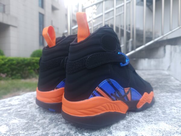 AJ 8 Retro ‘Knicks’ IX8479-010