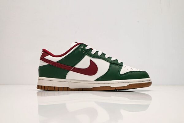 Nike Dunk Low ‘Gorge Green / Team Red’ FB7160-161