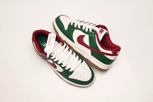 Nike Dunk Low ‘Gorge Green / Team Red’ FB7160-161