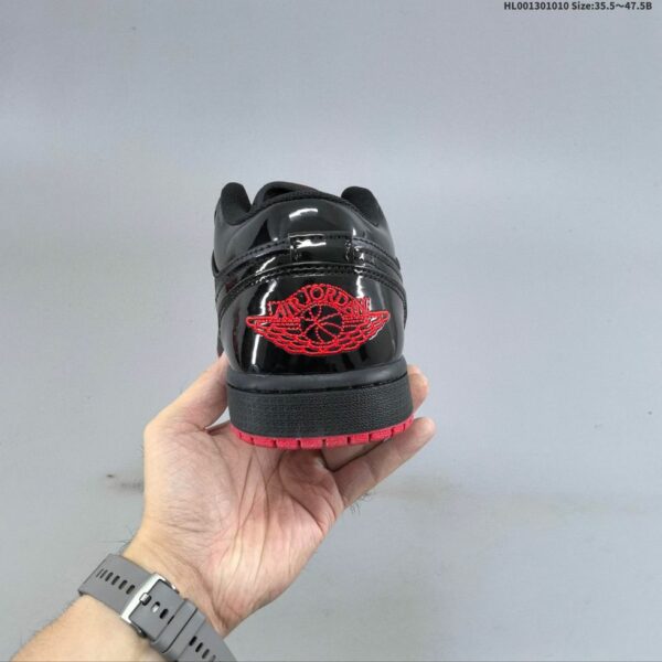 AJ 1 Low ‘Gina’ DD1660-001
