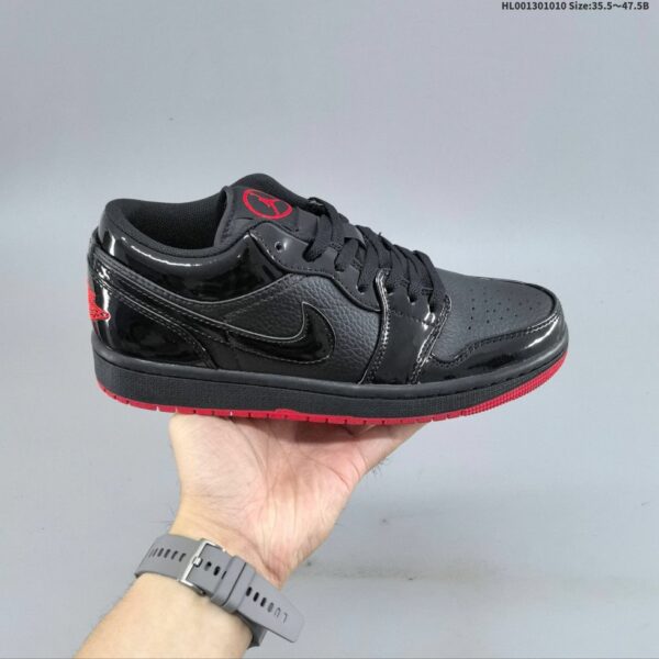 AJ 1 Low ‘Gina’ DD1660-001