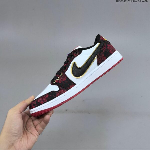 AJ 1 Retro Low OG ‘Last Dance At The Garden’ IR0088-001
