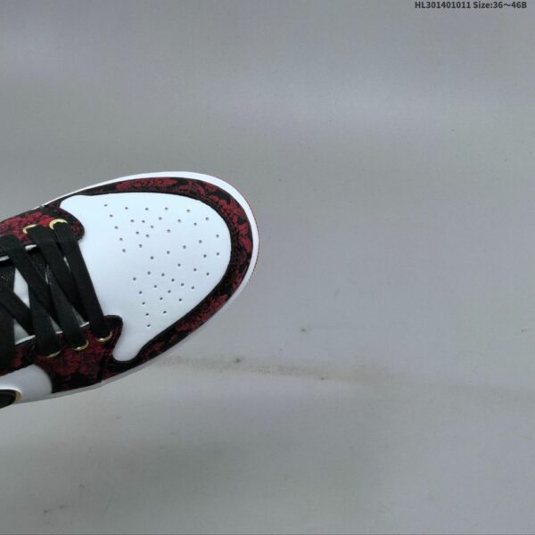AJ 1 Retro Low OG ‘Last Dance At The Garden’ IR0088-001