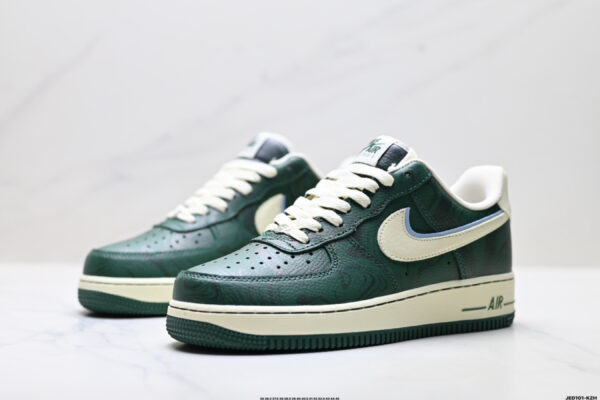 AF1 Low ‘Please Post Bills’ x LAAMS IM6604-323