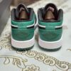 AJ 1 Low GS ‘Mystic Green’ 553558-113 AJ 1 Low GS ‘Mystic Green’ 553558-113