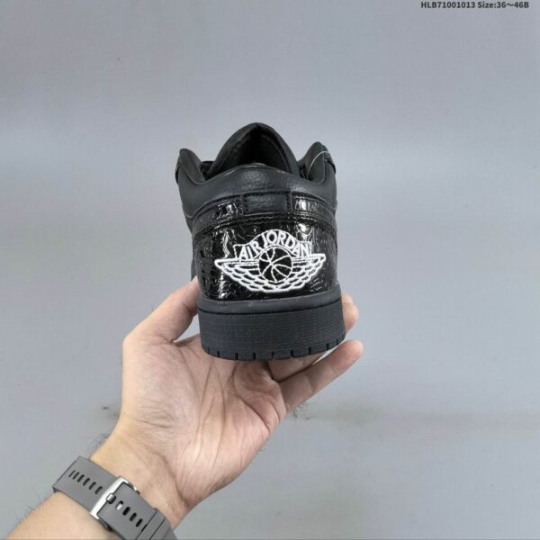 AJ 1 Low SE ‘Black Croc’ HJ7743-010