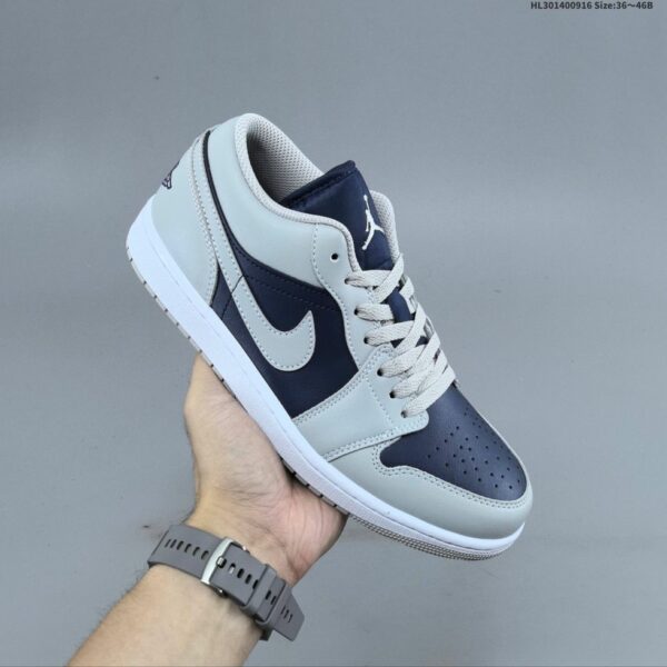 AJ 1 Low ‘Tech Grey College Navy’ 553558-058