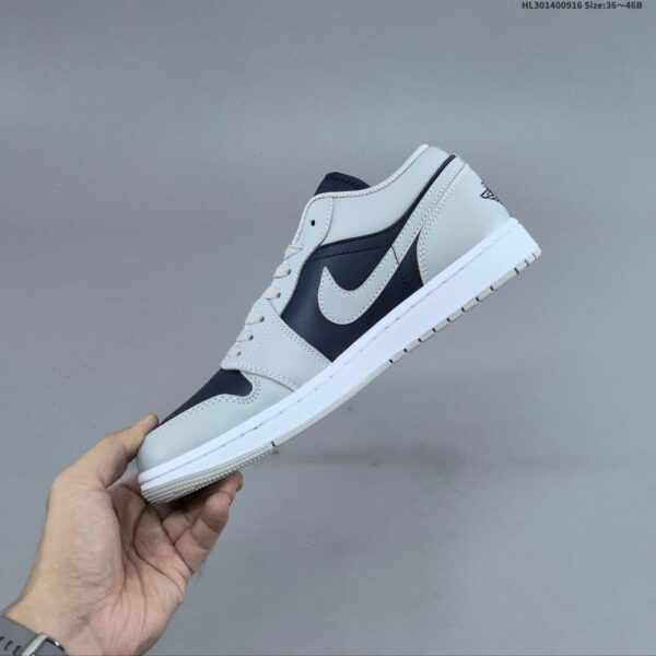 AJ 1 Low ‘Tech Grey College Navy’ 553558-058