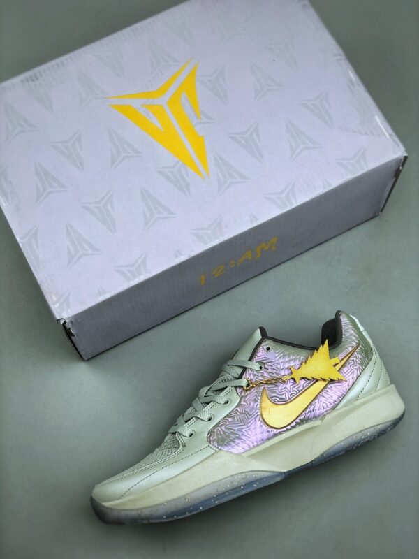 Nike Ja 2 ‘Tree Topper’ FV6070-001 Nike Ja 2 ‘Tree Topper’ FV6070-001