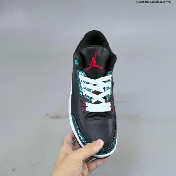 AJ 3 ‘Moto’ FV5437-001 AJ 3 ‘Moto’ FV5437-001