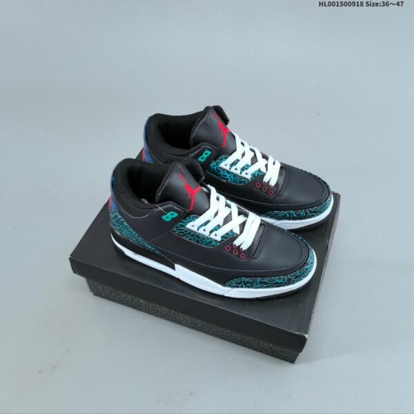 AJ 3 ‘Moto’ FV5437-001 AJ 3 ‘Moto’ FV5437-001
