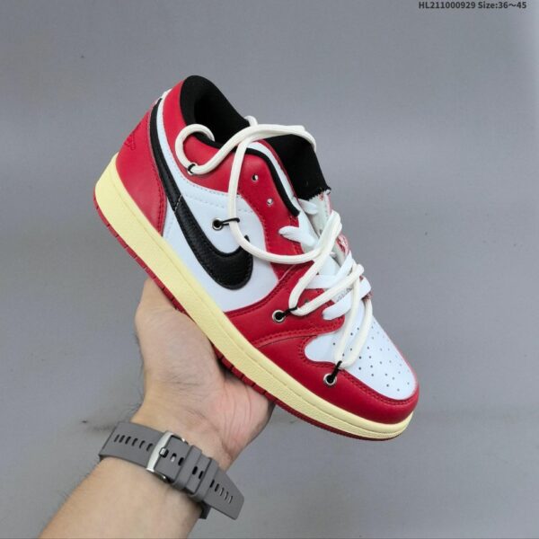 AJ 1 Low Chicago DC0774-416