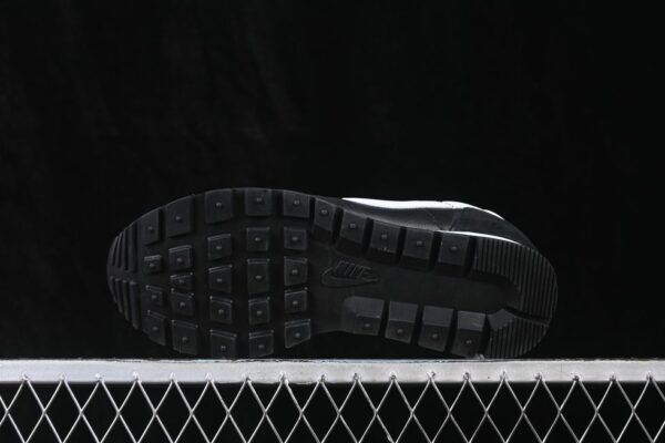 Nike Air Pegasus 83 ‘Black White’ DH8229-001