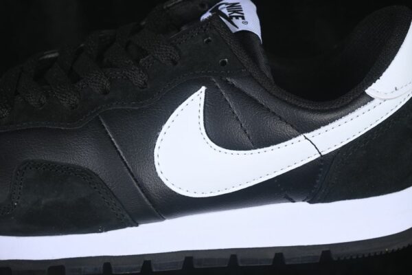 Nike Air Pegasus 83 ‘Black White’ DH8229-001