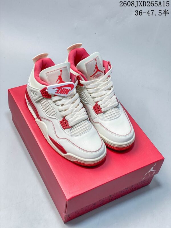 AJ 4 Retro ‘Sierra Red’ HV0823-108 AJ 4 Retro ‘Sierra Red’ HV0823-108