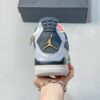 AJ 4 Retro ‘Pure Platinum’ FZ8585-070